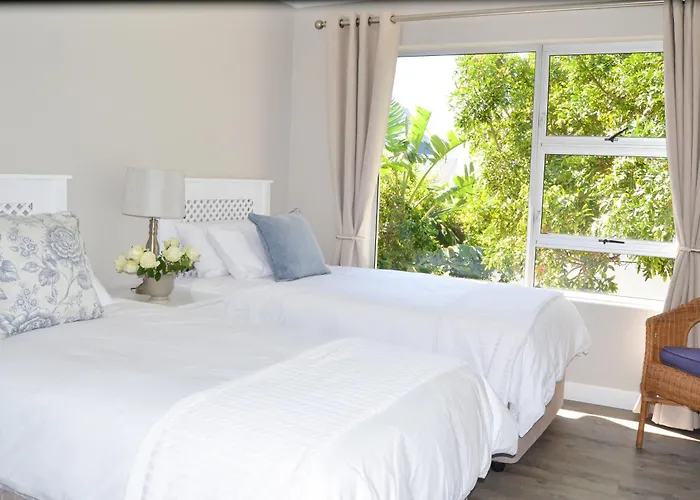 Ocean Pearl Hermanus - 5 Bedrooms